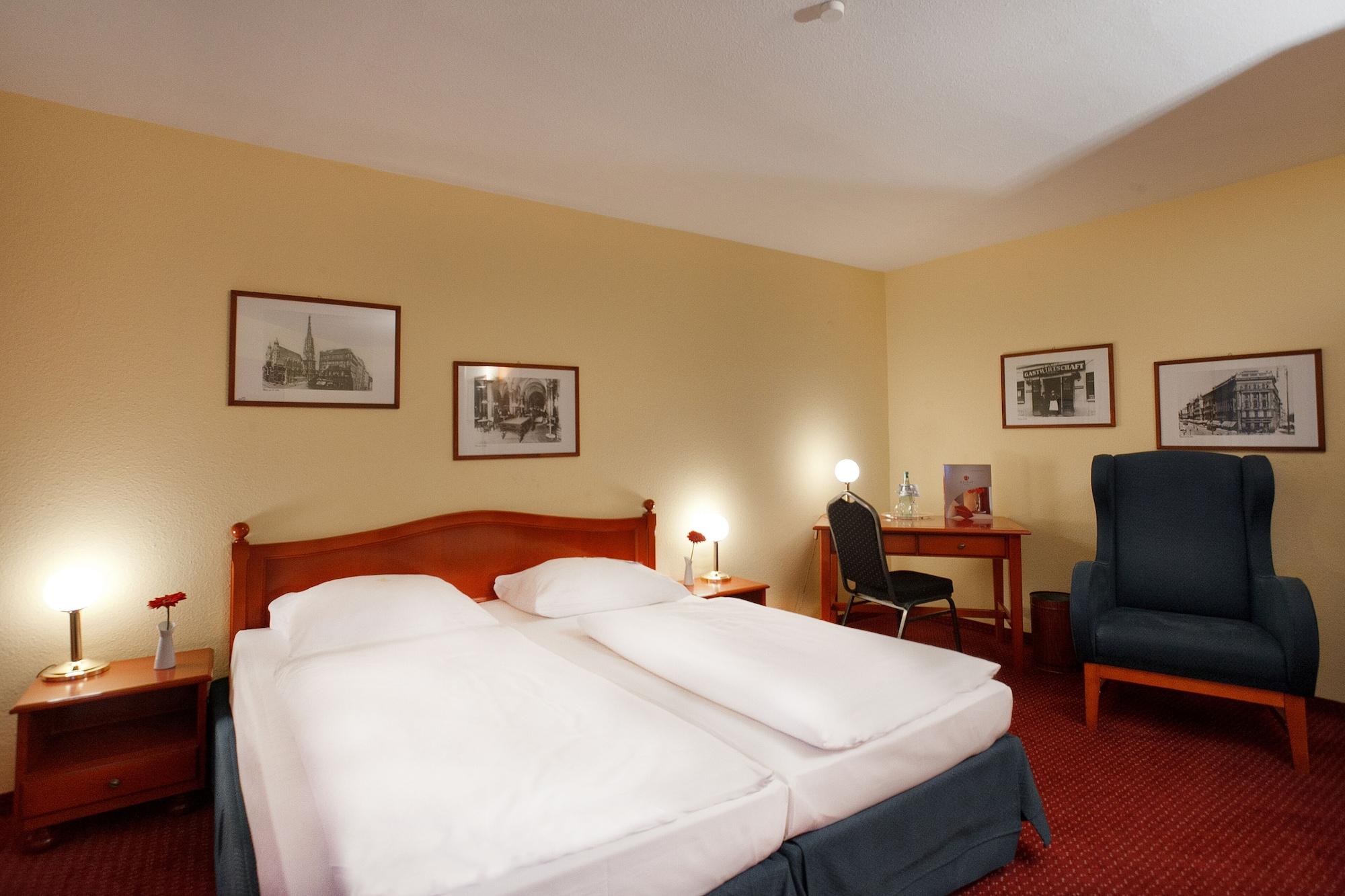 Azimut Hotel 3*